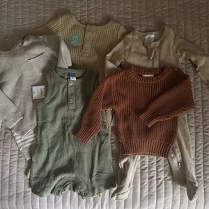 Neutral Baby Clothing Set
